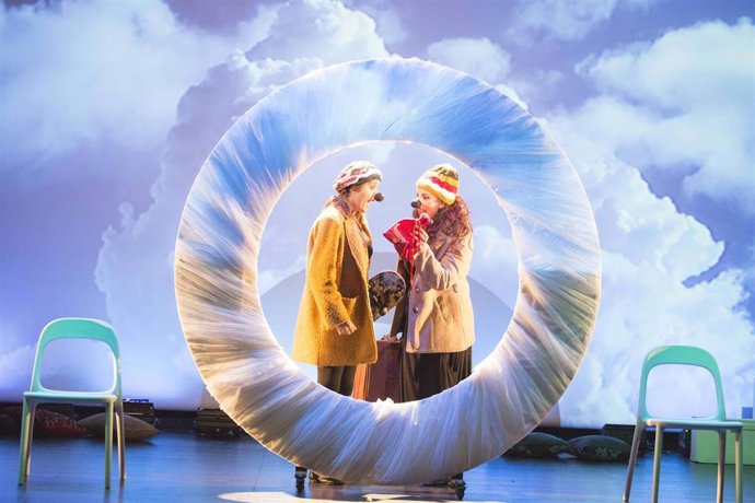 El Teatro Romea recibe este fin de semana a Els Joglars con 'Señor Ruiseñor', un espectáculo con el que la compañía catalana reivindica el arte como patria universal