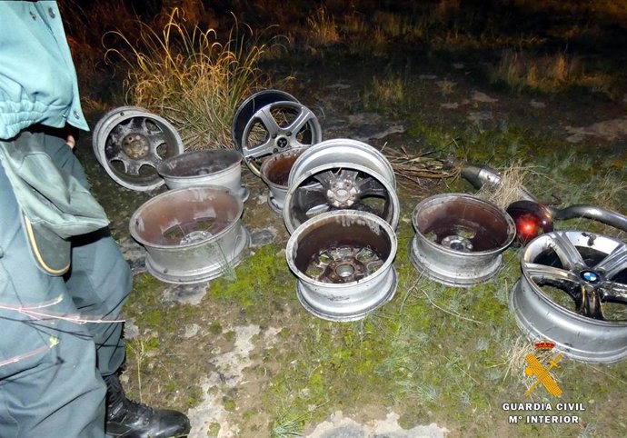 Robo de llantas en un desguace de Reocín