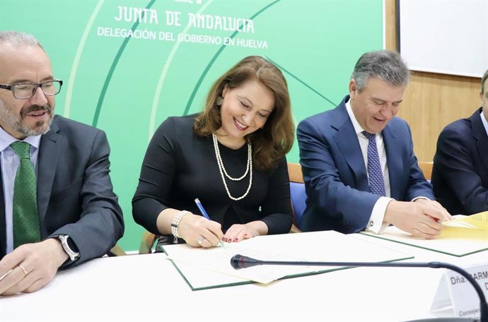 Huelva.- La Junta y Endesa firman un acuerdo para la cesión de una línea eléctri