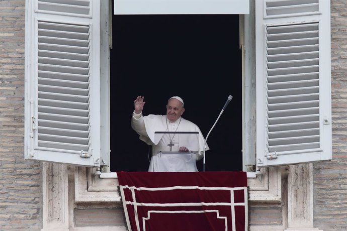 El Papa invita a los católicos a responder "al grito de la tierra y de los pobre
