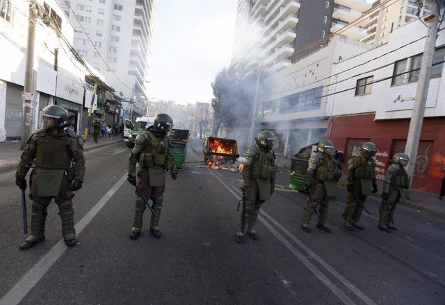 Disturbios en los alrededores de la Quinta Vergara, sede del Fetsival Internacional de la Canción de Viña del Mar