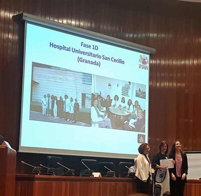 Imagen de la acreditación del Hospital Clínico Universitario San Cecilio