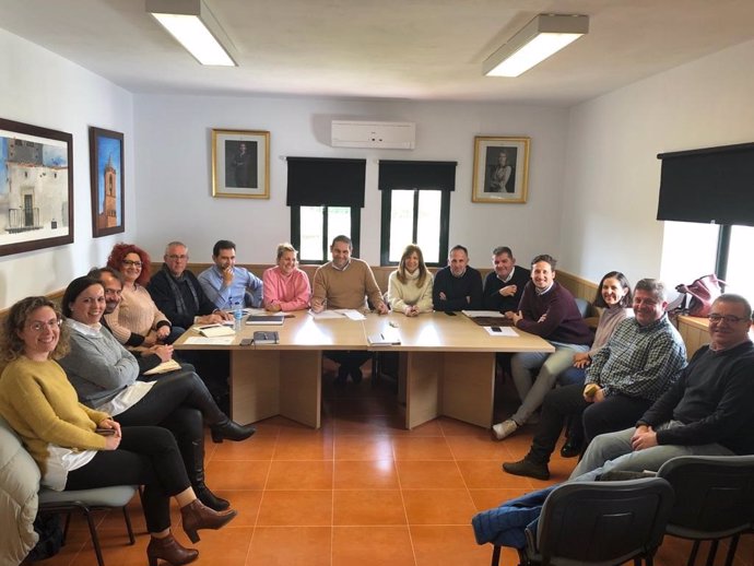 El diputado nacional por el PSOE de Huelva, José Luis Ramos, en el encuentro con alcaldes y portavoces socialistas de la Sierra Occidental de Huelva