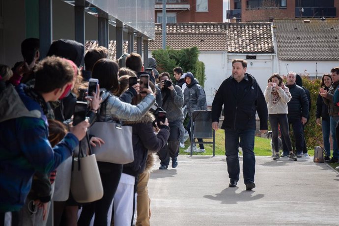 El líder d'ERC, Oriol Junqueras, condemnat a 13 anys de presó per sedició i malversació en la sentncia del 'procés', arriba al campus de la UVic-UCC de Manresa (Catalunya), 3 de mar del 2020.