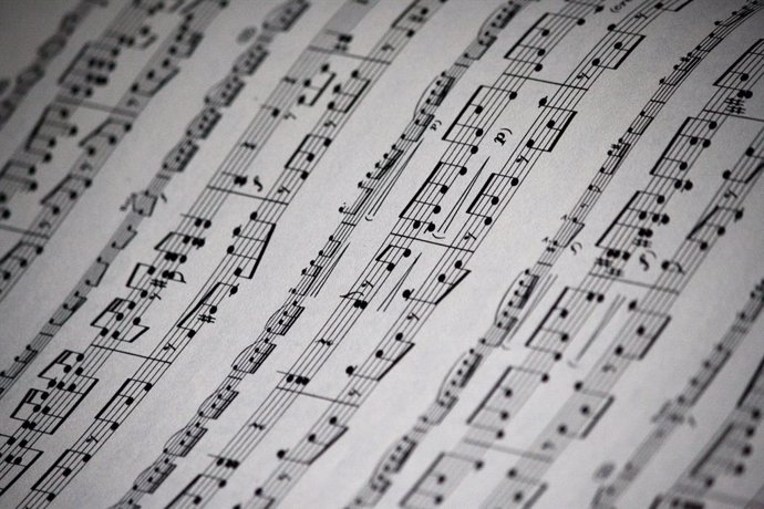 Una IA crea todas las combinaciones de melodías musicales posibles para acabar c