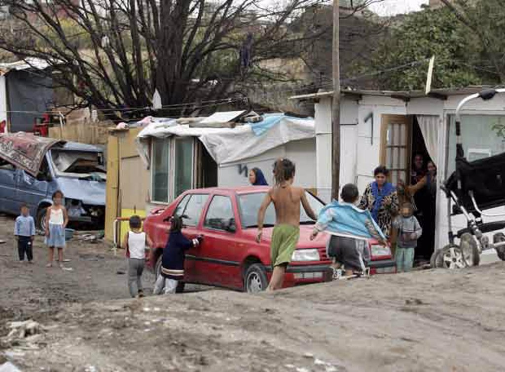 Las Fuertes Rachas De Viento Dejan Sin Luz A Parte Del Sector 6 De La Cañada Real 9318