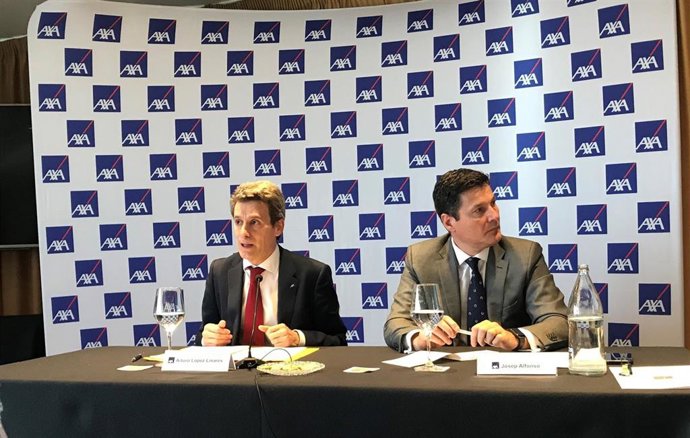 Arturo López Linares, director de Siniestros y lucha contra el fraude de AXA España, y Josep Alfonso, director de Comunicación, RRII y RC de AXA España.