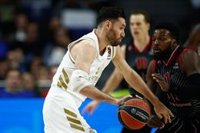 El Real Madrid despierta a tiempo en el silencio