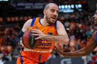 El Valencia da un paso atrás ante el desahuciado Asvel