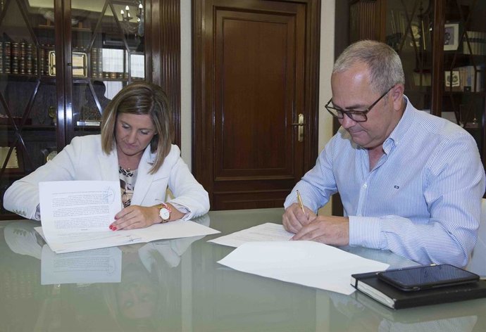 CádizAlDía.-Diputación y Fecopesca acuerdan acciones a favor de la pesca sosteni