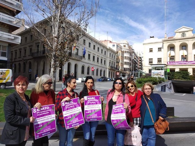 Portavoces de la Plataforma Feminista de Alicante.