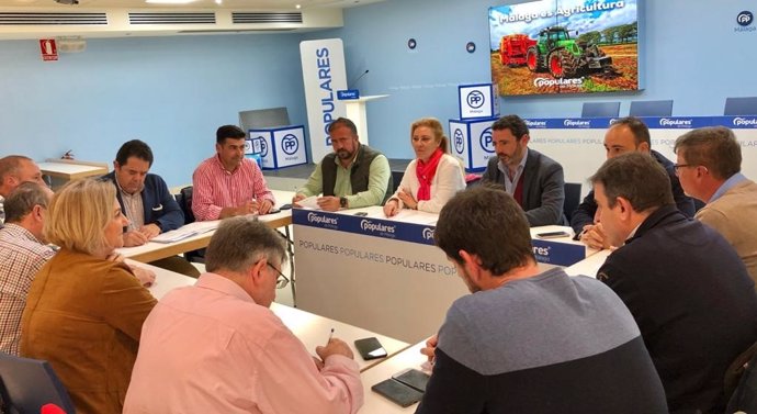 Reunión del PP con representantes de las organizaciones agrarias y ganaderas