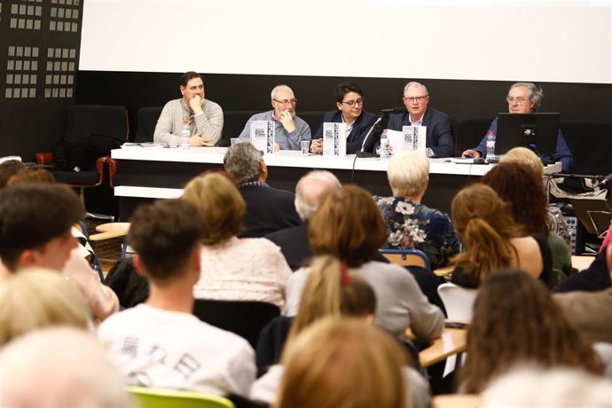 Presentación de la obra del IEA 'Cartas de Celia Viñas a su familia'