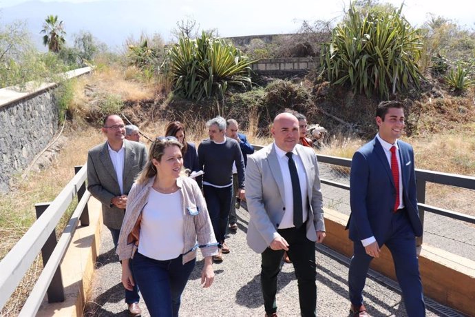La consejera de Agricultura del Gobierno de Canarias, Alicia Vanoostende, visita el Jardín Botánico