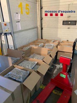 Detenido un camionero que transportaba 265 kilos de marihuana