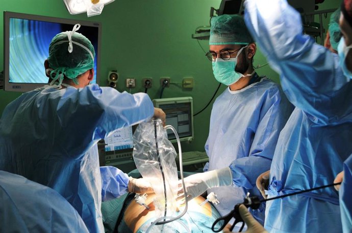 Hospital Dr. Negrín (Gran Canaria) incorpora una técnica quirúrgica para el tratamiento de hernia ventral e incisional