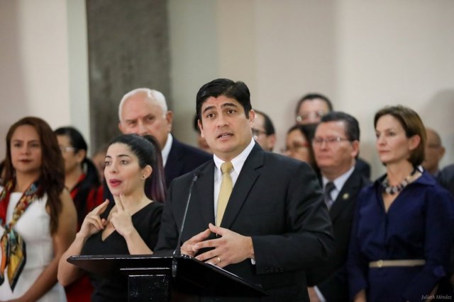 Carlos Alvarado