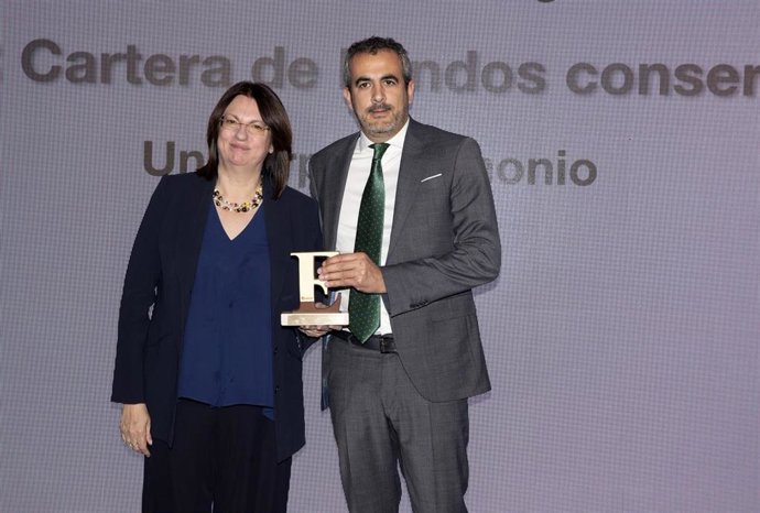 Unicorp Patrimonio, la banca privada de Unicaja, gana un concurso a la mejor cartera de fondos de inversión conservadora