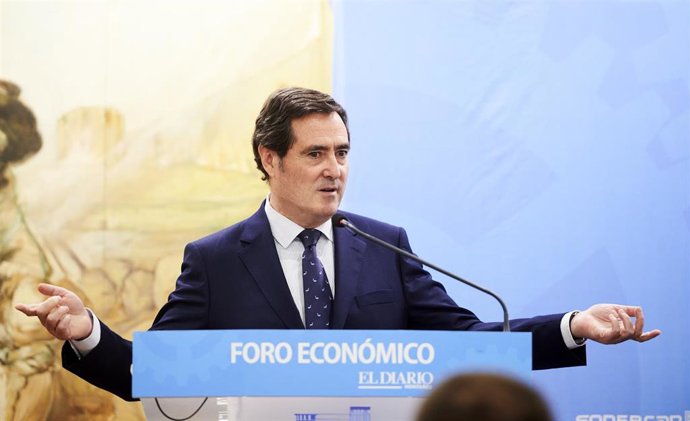 El presidente de la patronal CEOE, Antonio Garamendi, participa en el Foro Económico de El Diario Montañés, en el Hotel Bahía de Santander (Cantabria, España), a 5 de marzo de 2020.