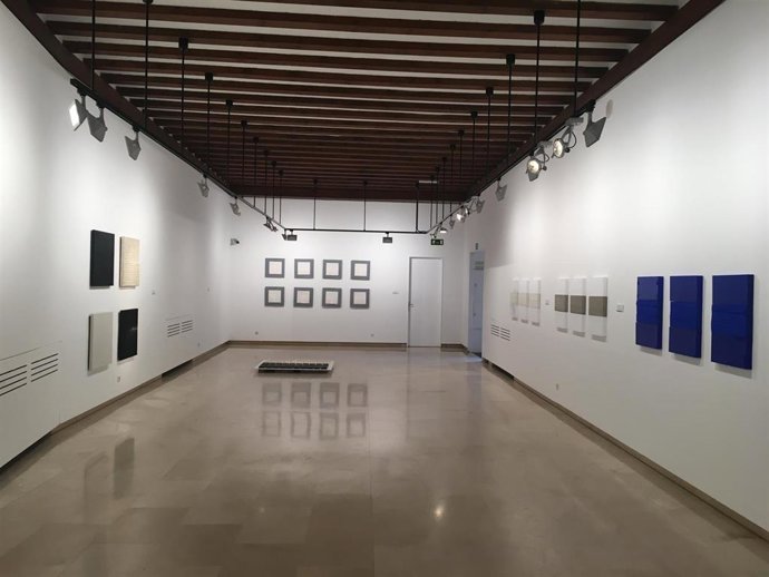 Exposición 'Calladas presencias' de Luis Nieto que se expone en el Palacio Pimentel de la Diputación de Valladolid hasta el 19 de abril