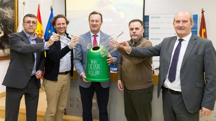 10:30 Sala De Prensa Del Gobierno  El Consejero De Desarrollo Rural, Ganadería, Pesca, Alimentación Y Medio Ambiente, Guillermo Blanco, Presenta, En Rueda De Prensa, Los Resultados De Recogida De Envases De Vidrio En Cantabria En 2019.   5 Mar 20