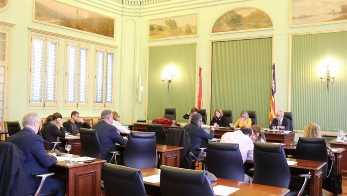 Comisión de Economía celebrada en el Parlament.