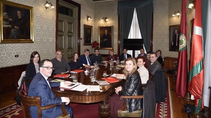Reunión de la Mesa Interinstitucional de Servicios Sociales de Bizkaia