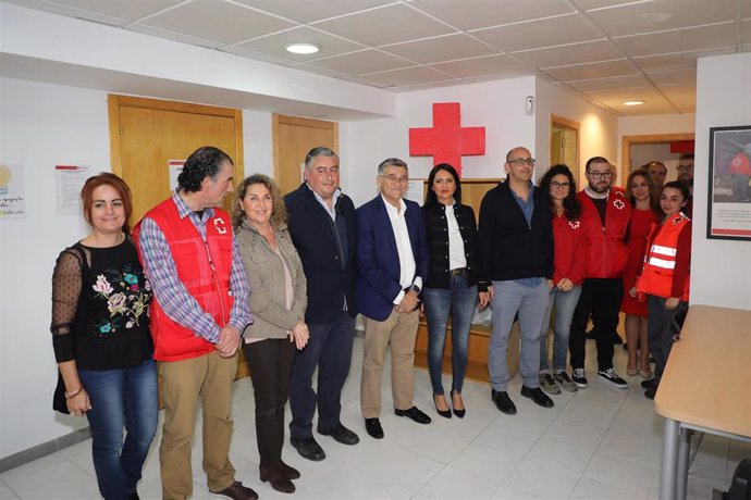 Entra en funcionamiento el centro de atención a personas sin hogar de Cruz Roja en San Pedro, en Marbella (Málaga)