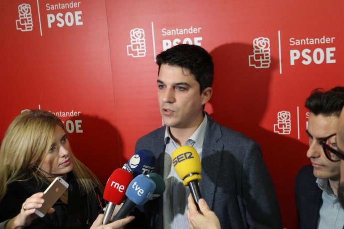 Daniel Fernández, portavoz del PSOE de Santander