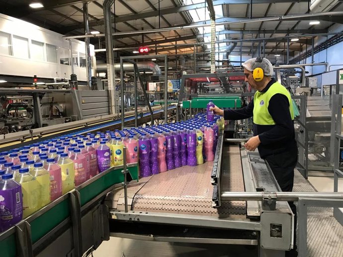 Línea de envasado Nestlé Aquarel Mr. Wonderful