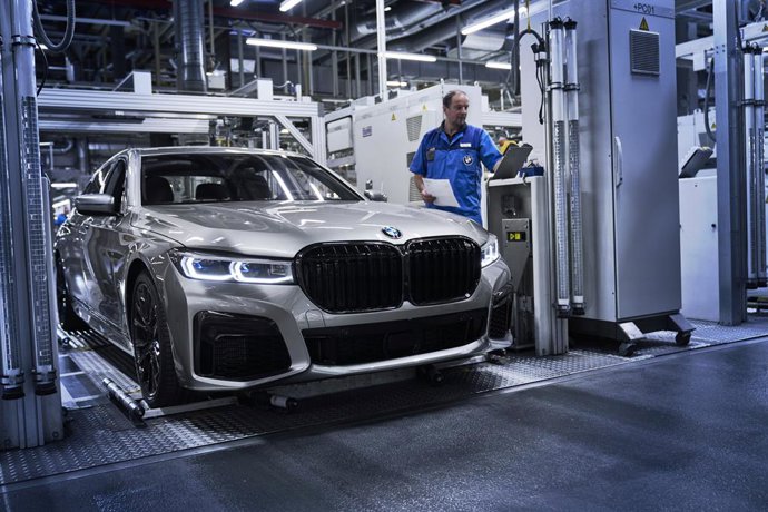 Producción del Serie 7 Sedan en la planta de BMW en Dingolfing (Alemania)