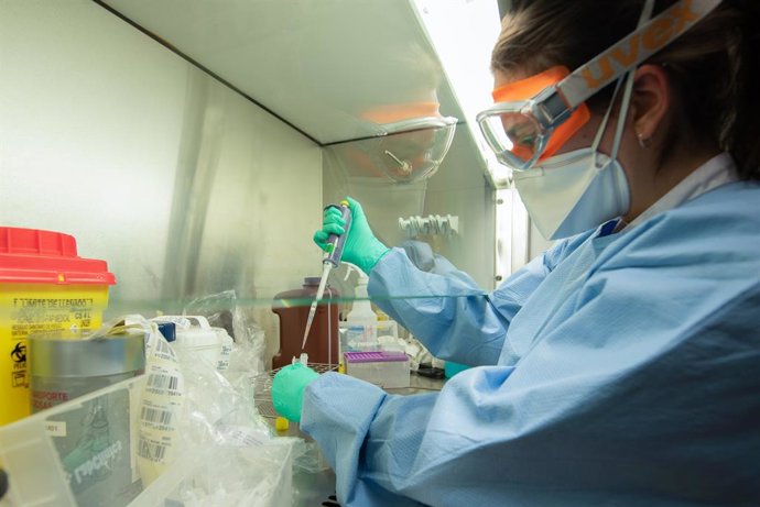 Servei de Virologia del Servei de Microbiologia de l'Hospital Clínic on es fan proves del coronavirus.
