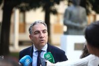 Bendodo: "Nos preocupa que cada vez que un ministro andaluz viene a Andalucía sea para atacarla y no para defenderla"