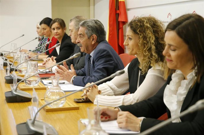 Jornada en el Parlamento por el Día de la Mujer