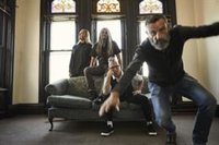 El coronavirus en los conciertos: Da positivo un hombre que asistió a un concierto de TOOL en Nueva Zelanda