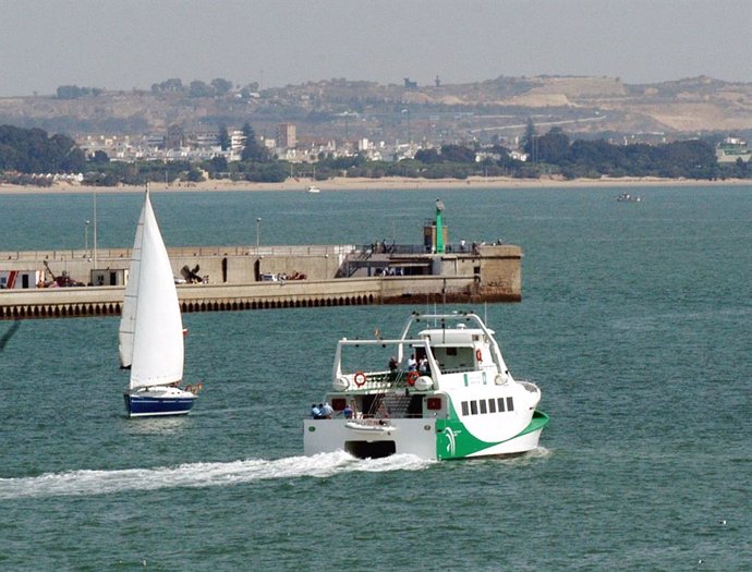 Cádiz.- El Consorcio de la Bahía de Cádiz supera los cuatro millones de viajeros hasta septiembre 
