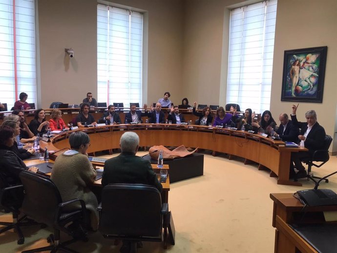 Reunión de la Diputación Permanente del Parlamento de Galicia