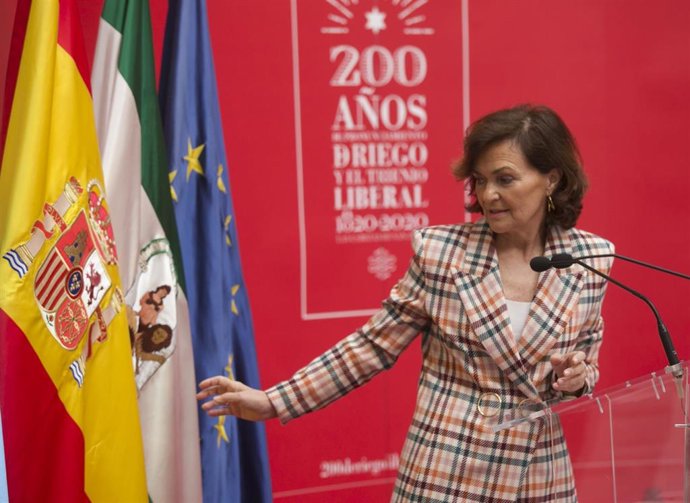 La vicepresidenta primera del Gobierno, ministra de la Presidencia, Relaciones con las Cortes y Memoria Democrática, Carmen Calvo, interviene en el acto de presentación de la conmemoración del bicentenario del Pronunciamiento de Rafael de Riego.