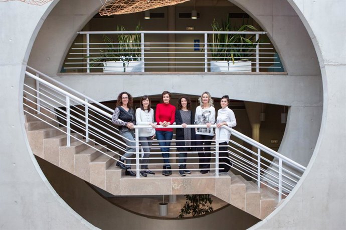 Actual equipo docente del Diploma de Especialización en Género de la Universidad Pública de Navarra. De izquierda a derecha, Paloma Fernández, Irene Lapuerta, Patricia Amigot, Begoña Elizalde, Cristina Zoco y Rut Iturbide.