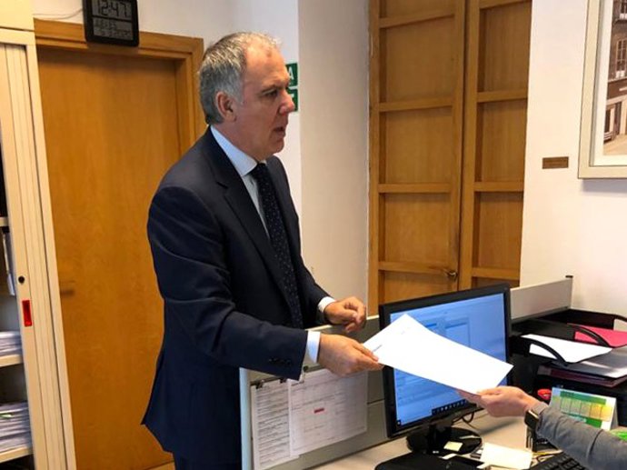 Lorenzo Vidal de la Peña, diputado del PP