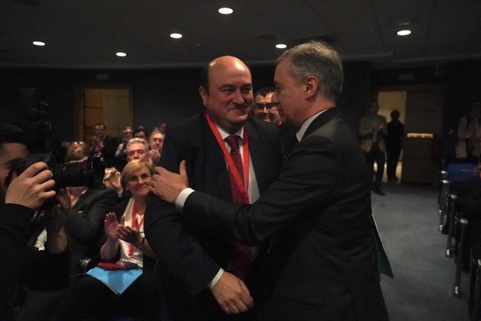 El PNV aprueba las listas de sus candidatos a las elecciones vascas del próximo 5 de abril