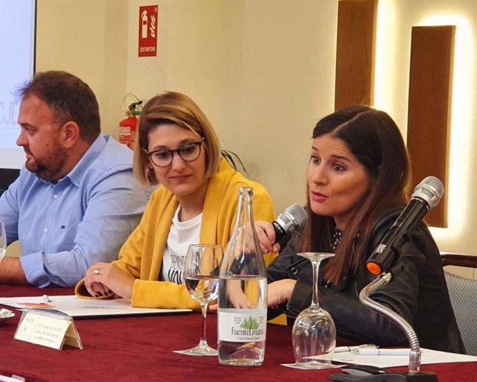 Gil Rosiña, en la inauguración de la Asamblea del Consejo de la Juventud