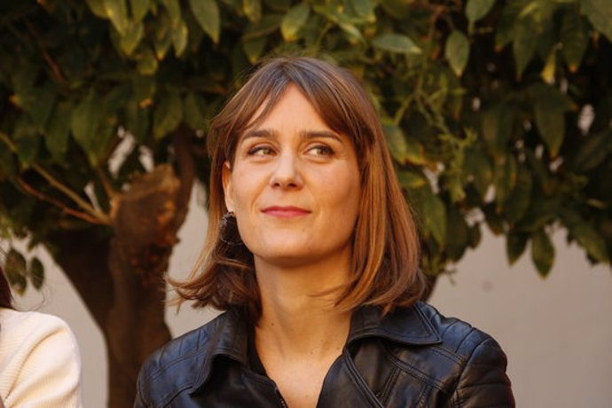 Primer pla de la candidata de CatECP a la Generalitat, Jessica Albiach, en un acte el 7 de mar del 2020. (Horitzontal)