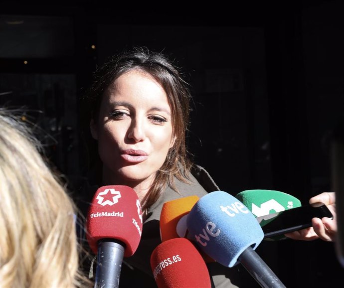 La delegada de Cultura, Turismo y Deporte en el Ayuntamiento de Madrid, Andrea Levy, responde a los medios a su llegada a la reunión del Comité de Dirección del Partido Popular en Madrid, en Madrid a 24 de febrero de 2020.