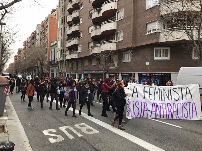 Manifestación de mujeres por Barcelona por el Día Internacional de la Mujer en 2018