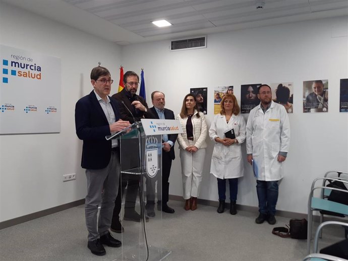 El consejero de Salud, Manuel Villegas, comparece en rueda de prensa para informado del primer caso de coronavirus en la Región de Murcia