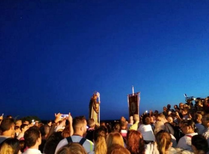 Imagen de la peregrinación de la la Hermandad de San nBenito Abad en el Cerro del Andévalo dentro de los actos de su 425 aniversario