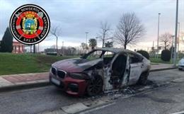 Bomberos Santander sofocan vehículo incendiado cuando estaba aparcado