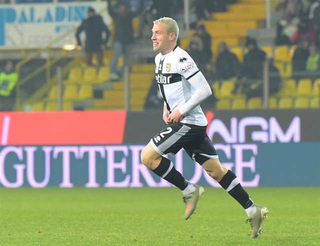 El jugador del Parma Simone Iacoponi