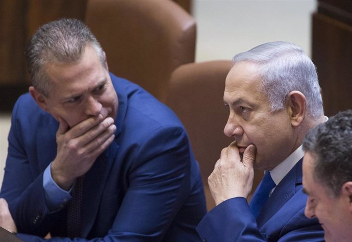 El ministro de Asuntos Exteriores israelí, Israel Katz, y el primer ministro, Benjamin Netanyahu